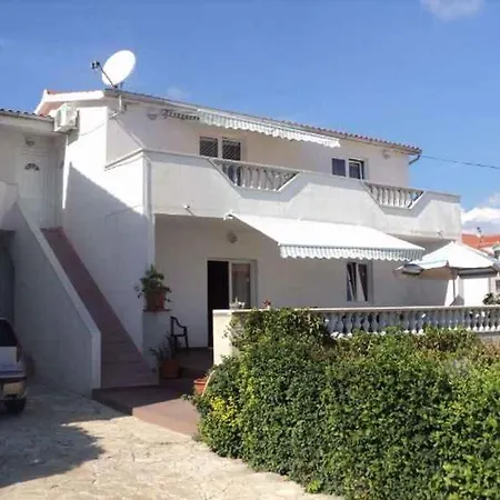 Apartment In Vodice 7702