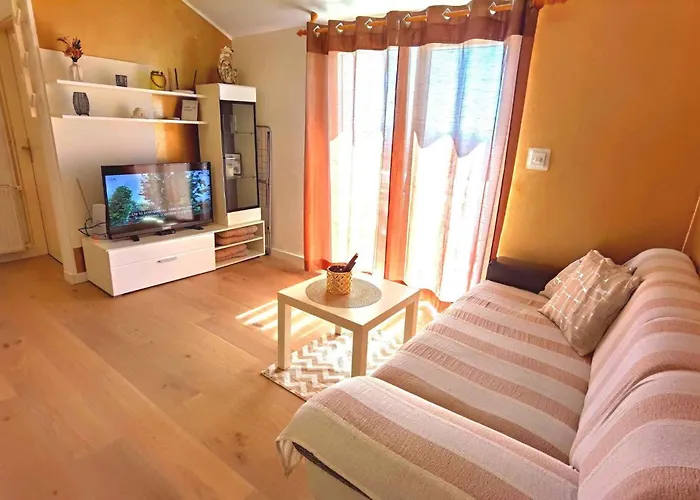 In 7702 Apartamento *